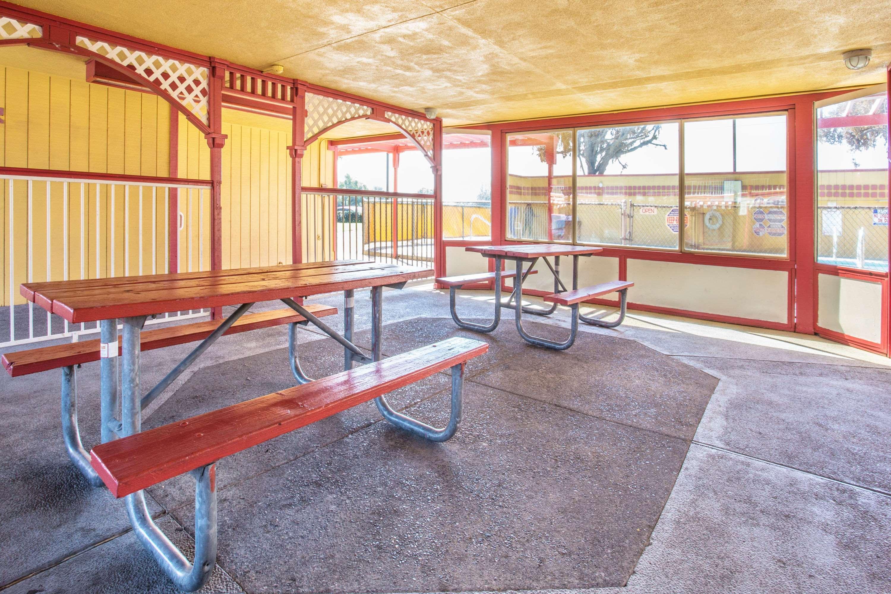 Travelodge By Wyndham * Turlock